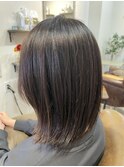 マロンベージュで作るミディアムボブ