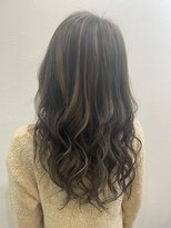 ラビス クローバー(Lovis clover) 《RIN》ベージュハイライト×ダークグレー