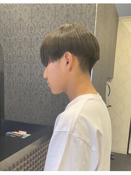 ミック ヘアアンドメイクアップ 直江津店(miq Hair&Make up) カット×自然な縮毛矯正