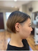 ショートボブ