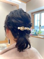 ヘアリエ(Hairie)&nbsp;ふんわりゆるポニー