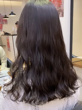 アメリ バイ アピッシュ(Amelie by apish) コテ巻き風パーマ上から少しゆるめ　新デジタルパーマ