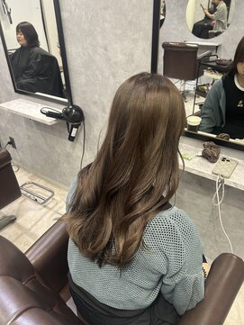 グラッジ 池袋(GLADGE) オリーブベージュ