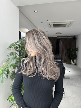 レアル 心斎橋 大阪(REAL) ミルクティーベージュ/ブリーチ/ダブルカラー/ベージュ//心斎橋