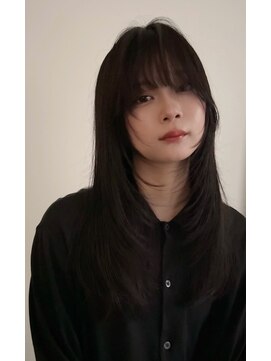 ヨーク(YOKE) フェイスレイヤーミディアムグレージュウルフバング20代30代40代