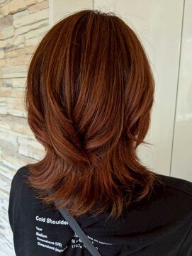 ジュリアンマーラ(Julien Mara) 韓国風くびれミディ/ウルフカット/レッドブラウン/イメチェン