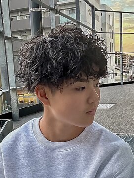 コードバイケンジ 戸塚(CODE by KENJE) ルーズパーマ×シャドウパーマ