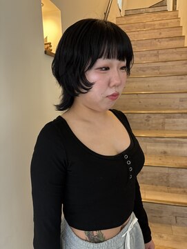 ユニコ(unico) ウルフレイヤーカット/ブルーブラックカラー