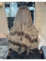 ラピス 横浜(Lapis)&nbsp;ミルクティーベージュシールエクブリーチカラーレイヤーカット