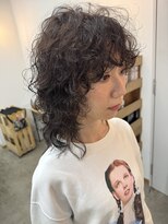 キューズ クラブ(cuz KLUB)&nbsp;【cuzKLUB】ウルフレイヤー×スパイラルパーマ［池袋］