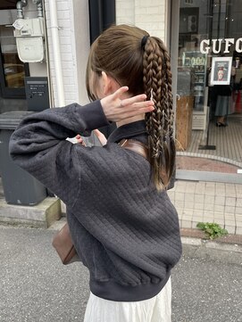 オリ(oli) ヘーゼルベージュと海外girl風アレンジ