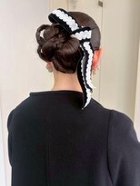 ロイオブジゼル(roi of GiseL) ヘアセット リボンアレンジ カチモリ 三つ編み 結婚式 ライブ