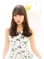 ローレン(LOREN)&nbsp;【RUCE】黒髪＆暗髪ロングが似合う前髪と小顔に見えるカール★