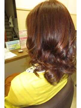 コアフィールフィス(COIFFURE fils) ピコｃｏｌｌａｒでコテ巻き長持ち