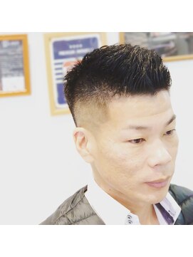 ブルートバーバーショップ(BLUET Barber Shop) ビジネスフェードスタイル