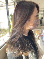 ムード カナザワ(mood kanazawa)&nbsp;シルバーインナーカラー♪