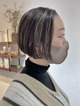 ベルム(Belme) ミニボブ×ハイライトペールベージュ
