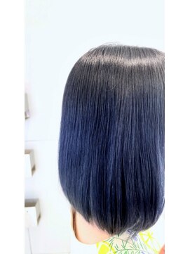 ル クール 宮内店(Le Coeur) ブルーグラデーションカラー