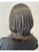 ヘアーサロン TLP 外はねくびれボブ