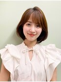 ワンカールボブ/フェミニンボブ/斜めバング/ウォームブラウン