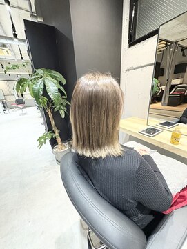 オペラバイジーナ(OPERA by ZINA) 切りっぱなしボブ