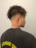 イズ(iss)&nbsp;短髪フェードパーマ