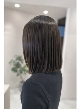 アンベリールフルー(EMBELLIR fleur) 結べる大人のあご下、肩上ボブ30代40代50代