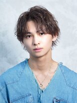 アルファ 新宿(alpha)&nbsp;フェザーパーマ/ブルーブラック/刈り上げセンターパート[新宿]