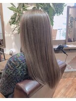 エル(LE)&nbsp;細ハイライトプラチナベージュ