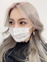 ケーツー心斎橋 クイーンズガーデン バイ ケーツー(K two QUEEN'S GARDEN by K two) 透明感ケアブリーチ*ハイトーンベージュ/心斎橋&難波&なんば