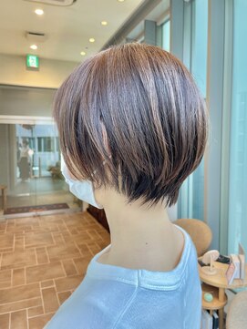 エルサフィロ ヨドヤバシ(el zafiro yodoyabashi) 大人女性ショート(前髪あり) ヘルシースタイル/40代