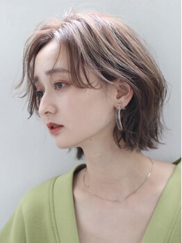 ヘアー ガーデンズ(HAIR GARDENS)の写真/白髪染めでもおしゃれ★大人女性のための上質カラーで、白髪を活かした上品な仕上がりに！