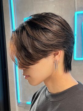 エルマーク 心斎橋(L-MARK) センターパートニュアンスパーマ韓国カルマパーマコンマヘア