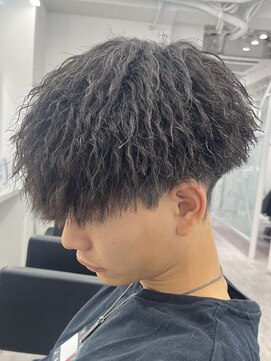 ルースト 八王子店(ROOST) イナズマツイスト