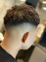 フランクスバーバー アンド ビアークラブ(FRANK'S BARBER and BEER CLUB)&nbsp;フェードカット
