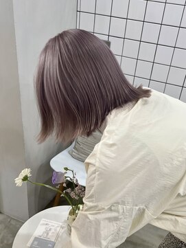 スート(suit.) 大人可愛いラベンダーグレージュブリーチ2回