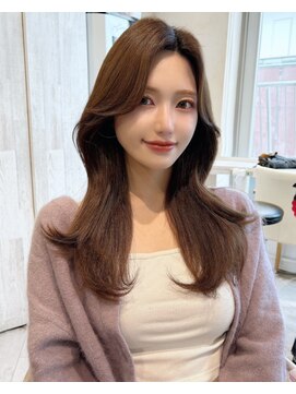 エインアンリー 明治神宮前(AIN.ANLY.) モーヴピンクベージュカラー韓国レイヤースタイル前髪カット