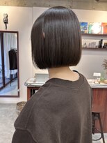 ルックアット(Look at)&nbsp;【Look at】クールショート前髪ピンクベージュイメチェン