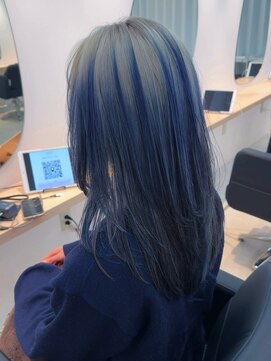 ソソ(soso.) ミディアムヘア/デザインカラー/フェイスフレーミング/木更津