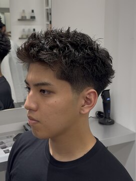 グルーマーズクレッジ 渋谷店(GROOMER/S CREDGE) テーパーウォーリアカット　スパイキーショート
