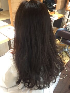 フェリシータ 服部店(felicita) 重く見えない暗髪イルミナカラー＠ウェービーロング