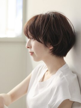 サーカス バイ ビュートリアム 青山(CIRCUS by BEAUTRIUM) レトロマッシュショート/大人ショートカット/30代/40代