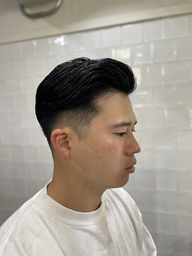 メリケンバーバーショップ フクオカ(MERICAN BARBERSHOP FUK) かき上げヘアショートレイアーくせ毛風パーマコンマヘアS38