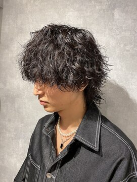 レイズ 名古屋駅(RAYS) ミディアムウルフ波巻きスパイラルパーマ　　k