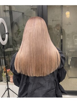 ヴァーディ オモテサンドウ(Vardy omotesando) ベージュ・ダブルカラー・デザインカラー・ロングヘア