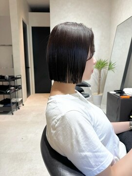 セラ(cella) 切りっぱなし/ボブ/ぱっつんボブ/ストレート【岡村大介】