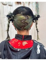 レボル(REVOL)&nbsp;ツインお団子アレンジ☆推し活オタ活推しカラーヘアセットヘアメ
