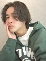 ディッセンバー 神宮前(December) センターパートウルフ シャドウパーマ