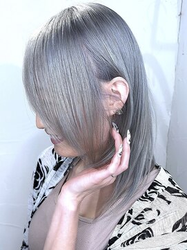ブレイズヘアー(BLAZEhair) 【ムラ完全修正】ホワイトシルバー×ブリーチ２回