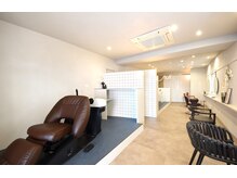 ミー(ME)の雰囲気（寝心地の良いフルフラットシャンプー台【ヘッドスパ・髪質改善】）